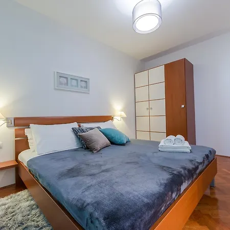 Apartman Tara *